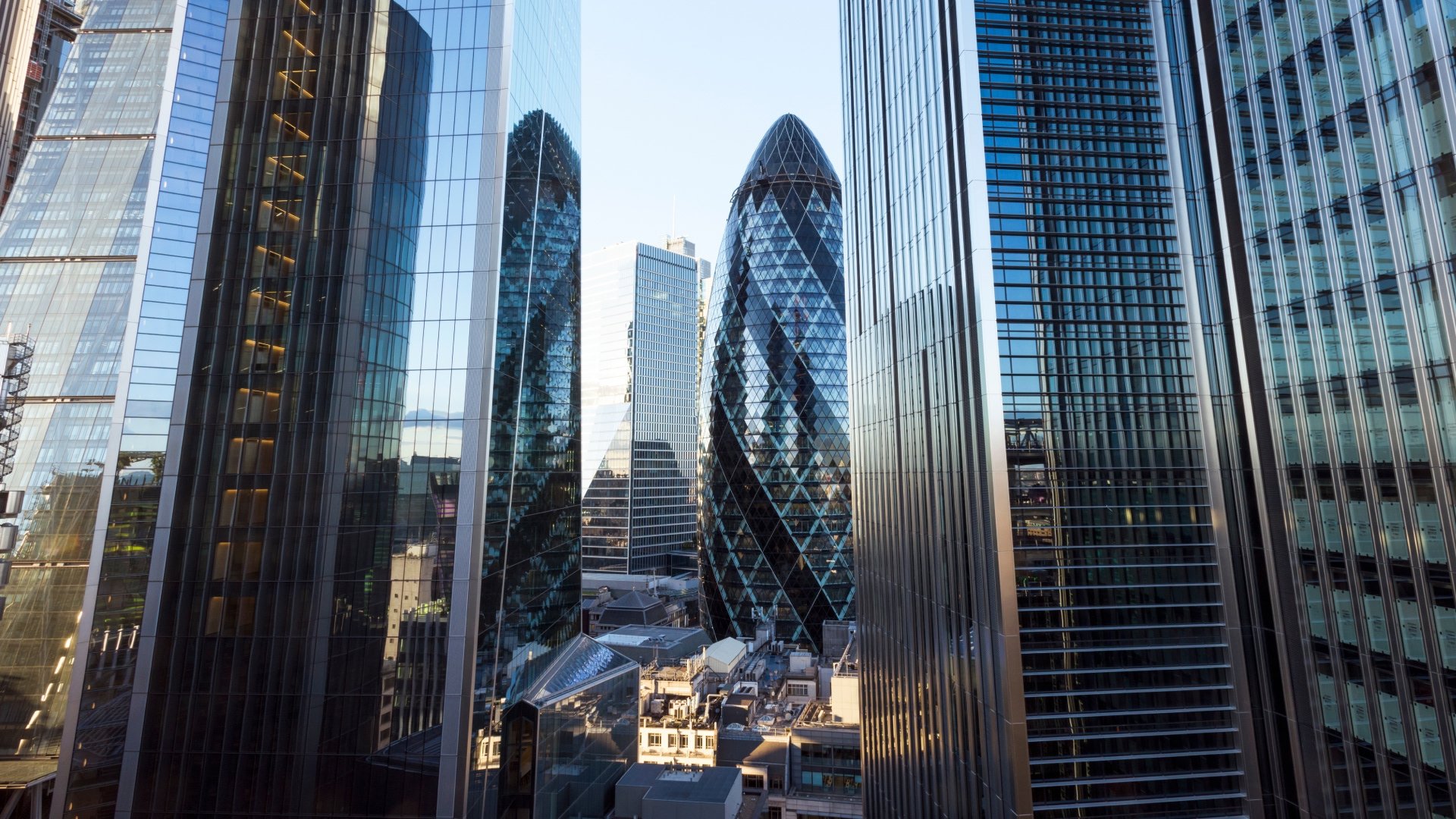 Markets Today: Switzerland Hit with 39% Tariff, Global Stocks Slide, FTSE 100 Eyes Support at 100-day MA. NFP Up Next