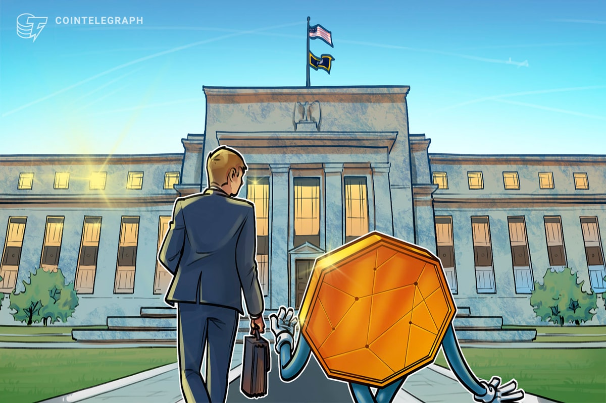 Top Fed official: Staff should be allowed to hold a little crypto