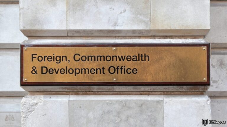 UK Hits Kyrgyz Banks and Crypto Tied to $9.3B Ruble Token