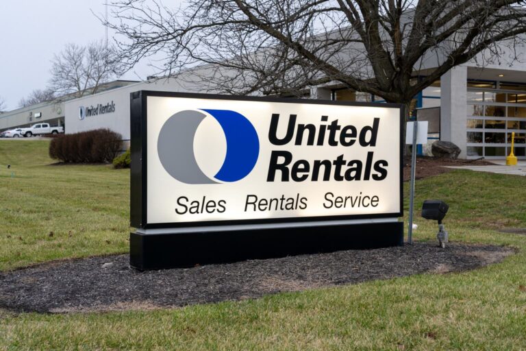 United Rentals: Strong End Market Outlook, Margins Could Drive Further Upside