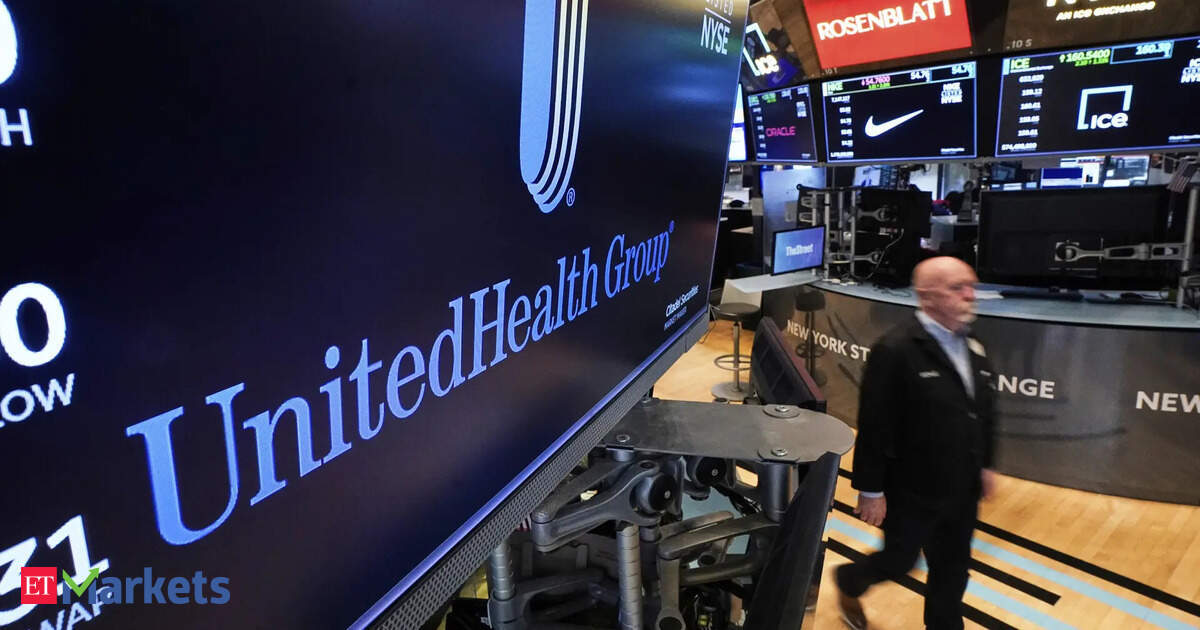 UnitedHealth jumps 9% after vote of confidence from Warren Buffett