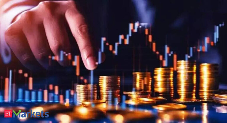 Defying gravity: Tata Investment, Zuari Industries lead smallcaps in weekly top 10, rise up to 31% - Smallcap Movers