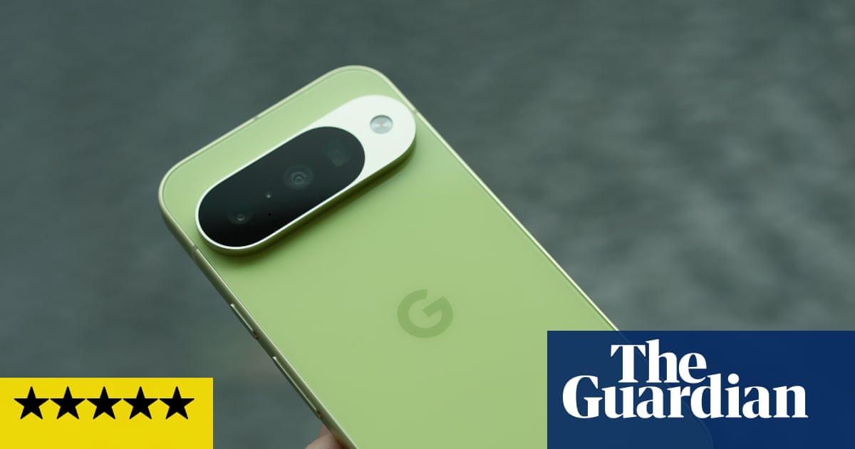 Google Pixel 10 review: the new benchmark for a standard flagship phone