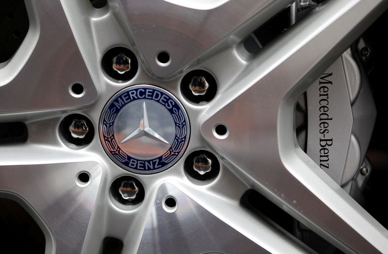 Mercedes-Benz spins out Silicon Valley chip group into new company