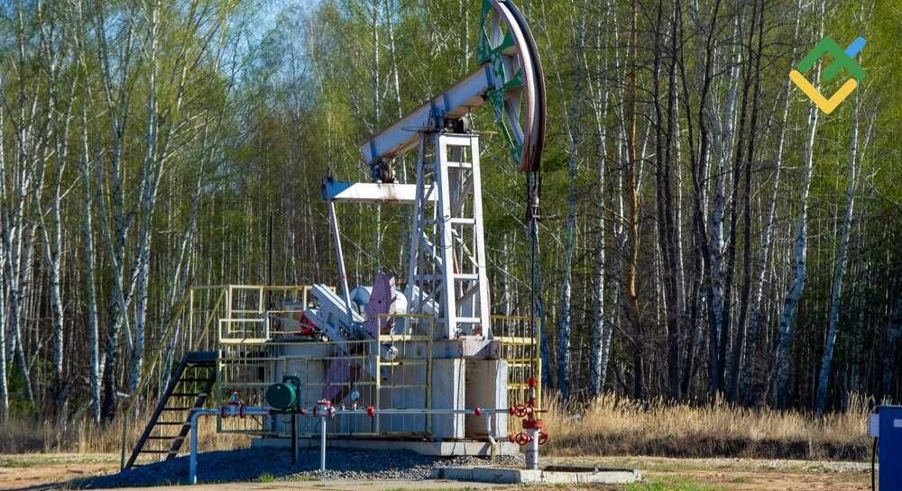 Technical Analysis of US Crude, XAUUSD, and EURUSD for Today (September 16, 2025)