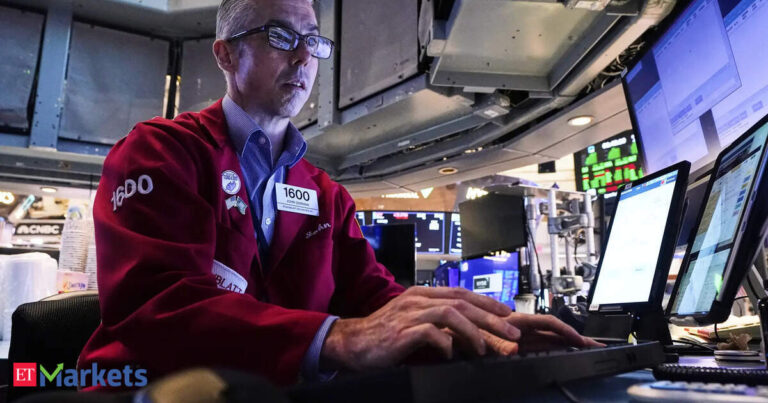 Wall Street indexes close higher with quarterly and monthly gains even as US government shutdown looms