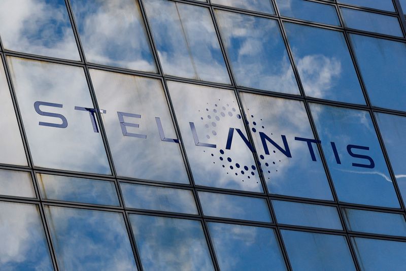 Automaker Stellantis planning $10 billion in US investments, Bloomberg News reports