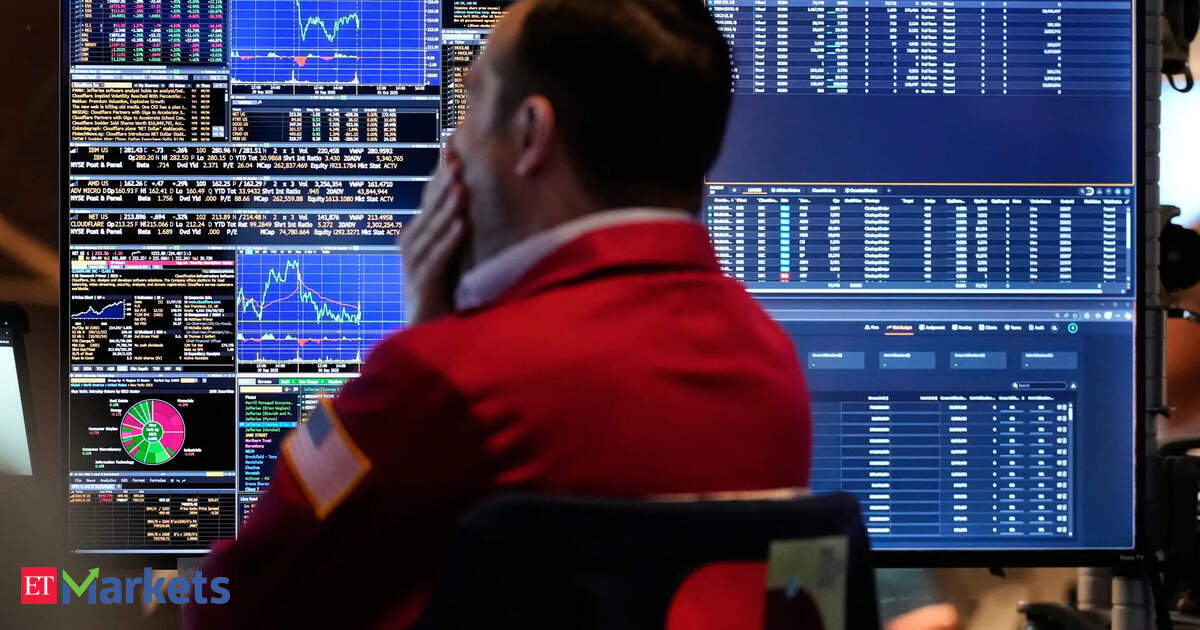 Dow Jones crashes 400 points, Nasdaq falls 2% after Trump threatens more tariffs on China