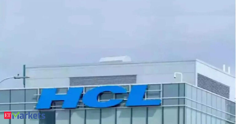 HCL Technologies Q2 Results: Cons PAT flat at Rs 4,235 crore, revenue up 11% YoY. Rs 12/share dividend announced
