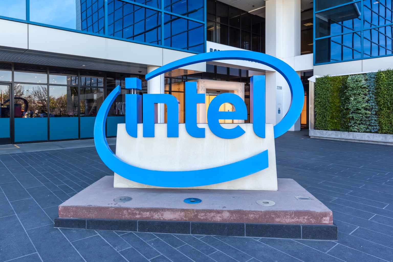 Intel's Comeback Is Just Getting Started (Rating Upgrade) (NASDAQ:INTC)