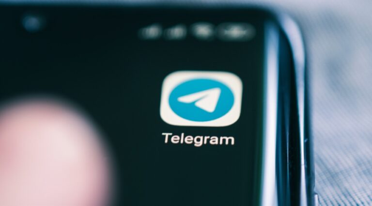 Telegram (shutterstock)