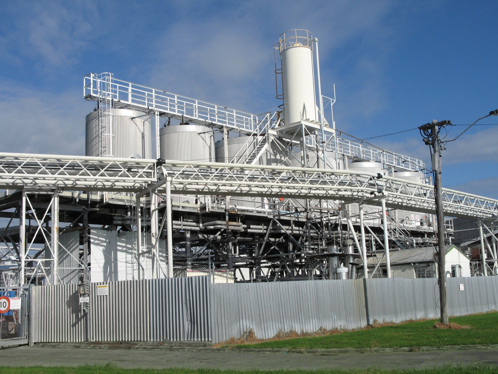 WTI Oil Drops 2% on Signals of Further OPEC+ Production Increase - Action Forex