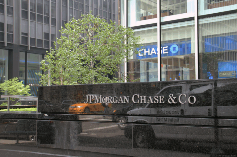 JPMorgan Suddenly Turns Bullish on Bitcoin Despite Recent Crash - U.Today