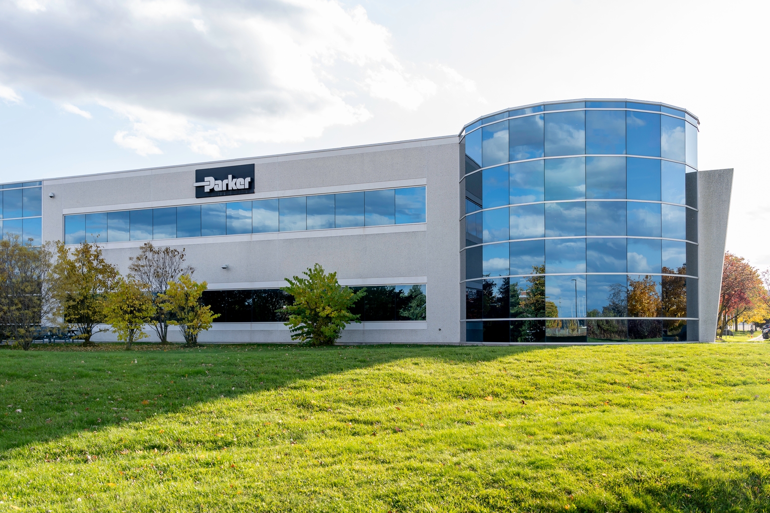 Parker-Hannifin: Turning Into An Acquisition Machine (NYSE:PH)