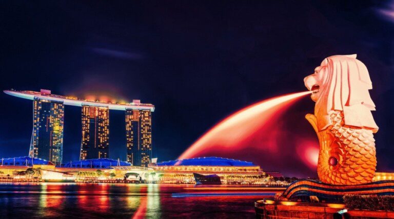 Singapore (shutterstock)