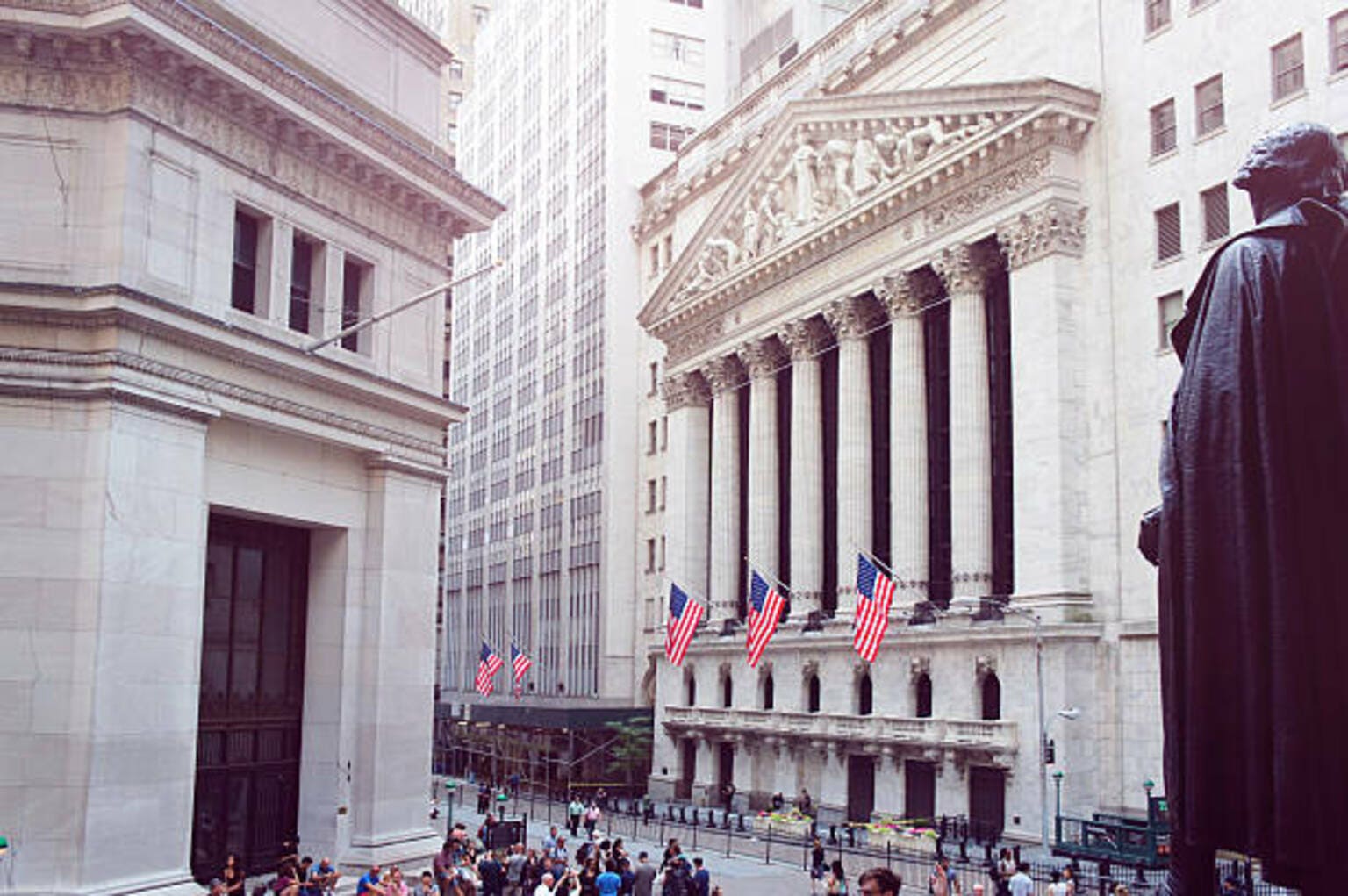 2026 S&P 500 Outlook: The Party Is Not Over (NYSEARCA:SPY)