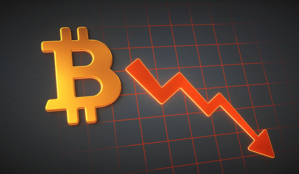 Bitcoin Could Crash To $25,000, Warns Veteran Trader As Parabola Violation Raises 80% Correction Risk