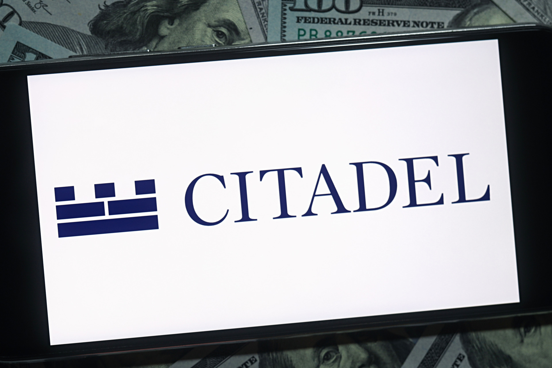 Citadel’s Tokenised-Stock Warning Puts DeFi in the Crosshairs of Federal Rulemaking