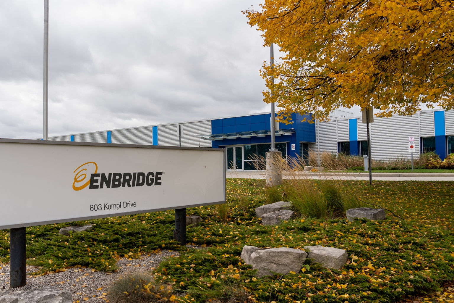 Enbridge: An Almost 6% Dividend Yield, With Continued Growth (NYSE:ENB)