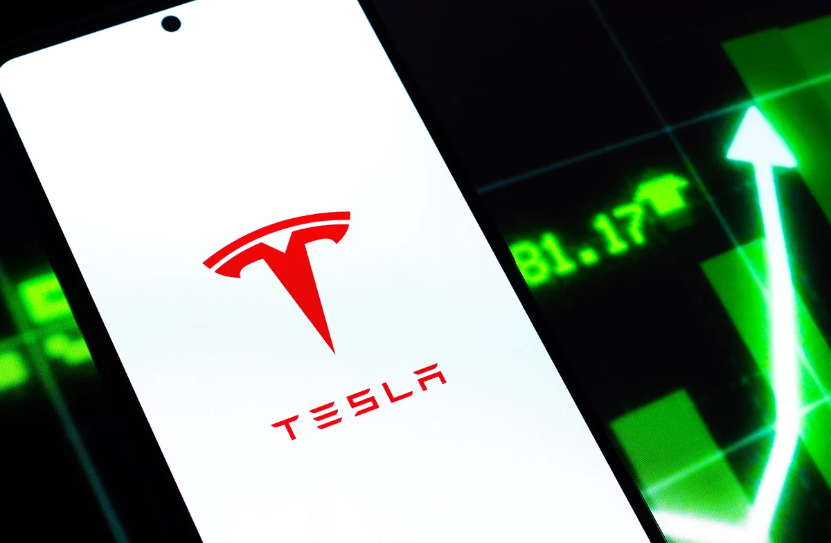 Tesla (TSLA) Stock: Michael Burry Shorts EV Maker Over Valuation Concerns - Blockonomi