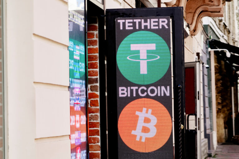 Tether-Backed Twenty One Capital Slumps on Trading Debut Despite Bitcoin Rally