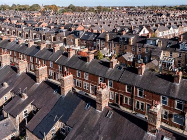 UK net mortgage approvals fell slightly in November | investingLive