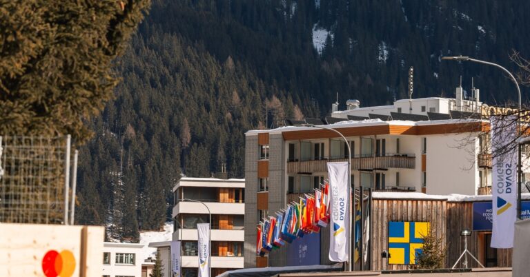 Wall Street Brunch: Disputes In Davos (undefined:NFLX)