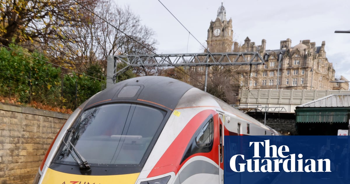 Government on track to lower minimum age for train drivers to 18 in Great Britain