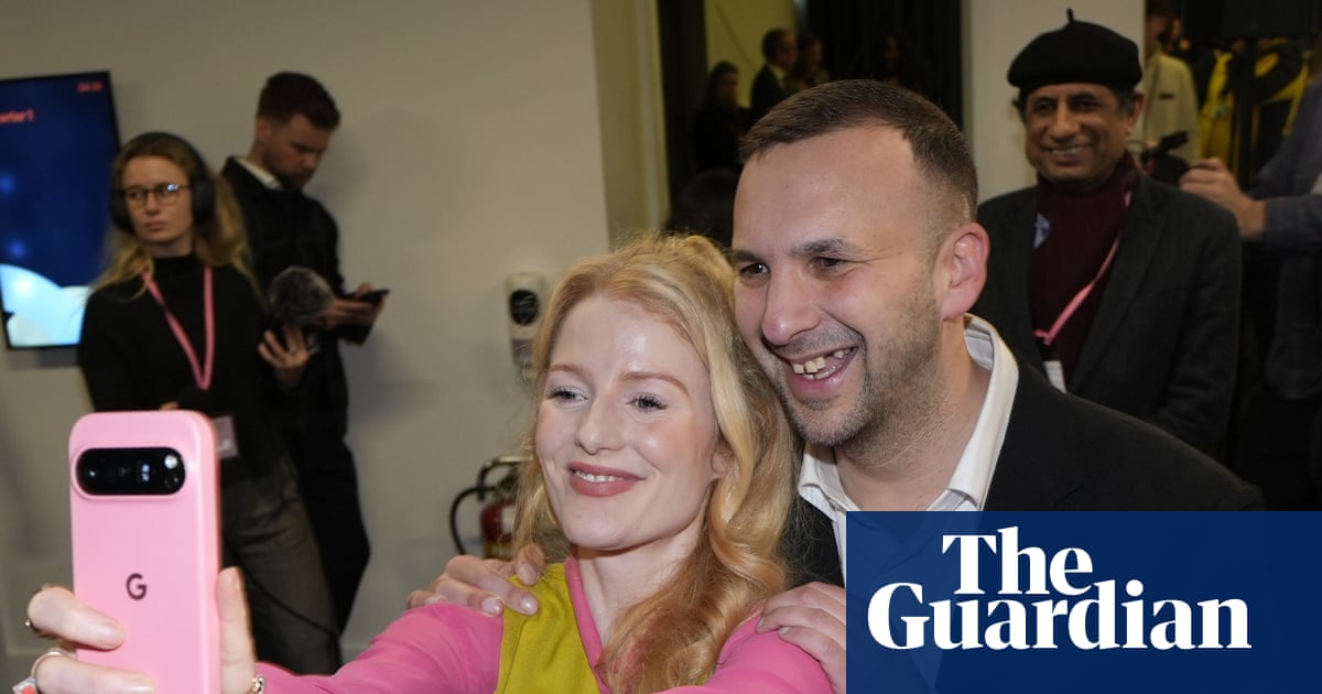 Green party wins Gorton and Denton byelection, pushing Labour to third place in blow to Keir Starmer