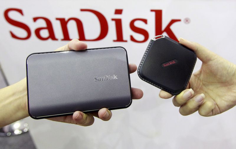 Western Digital to sell $3.17 billion stake in Sandisk
