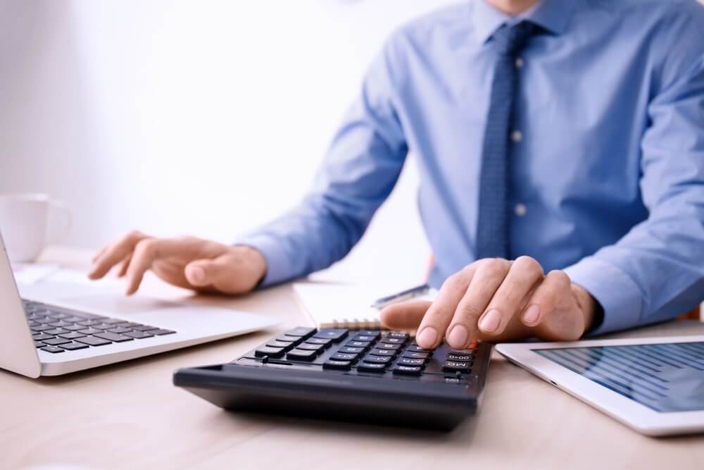 The Case for Thinking Differently in a Herd-Mentality Market - Fat Tail Daily