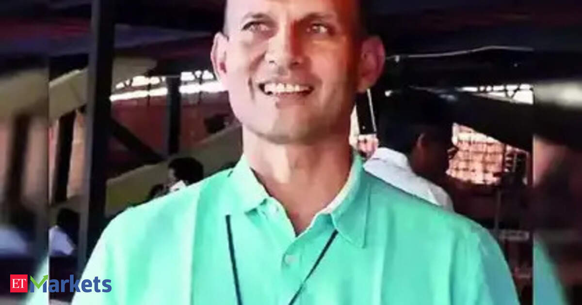 Aelea Commodities bulk deal: Ashish Kacholia bets Rs 9.3 crore on a microcap that is down 36% in a year