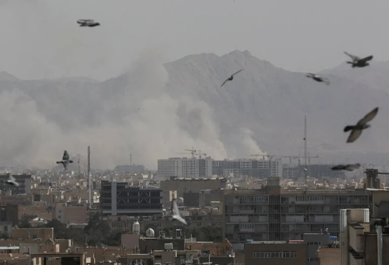 Maharashtra Sets Up Helpline for Stranded Citizens in Middle East