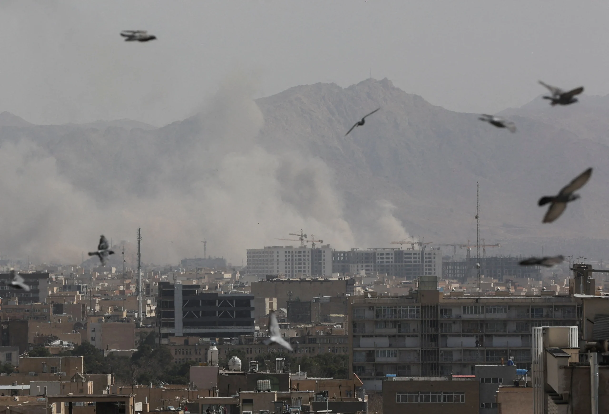 Maharashtra Sets Up Helpline for Stranded Citizens in Middle East