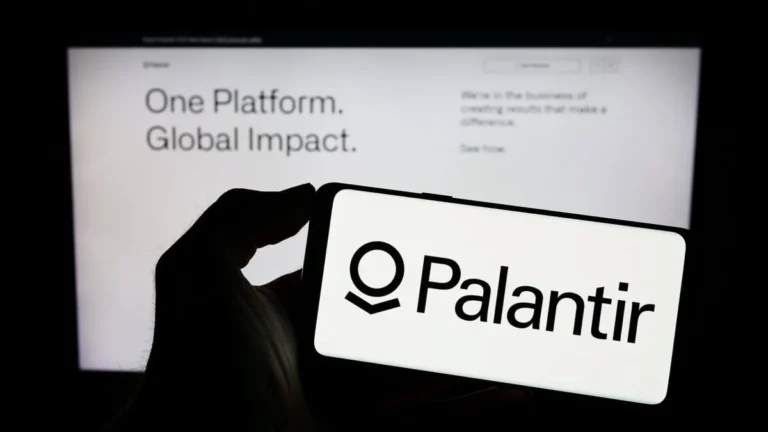 Palantir (PLTR) Stock Slides Nearly 5% as $185B Golden Dome Contract Reshapes Revenue Outlook - Blockonomi