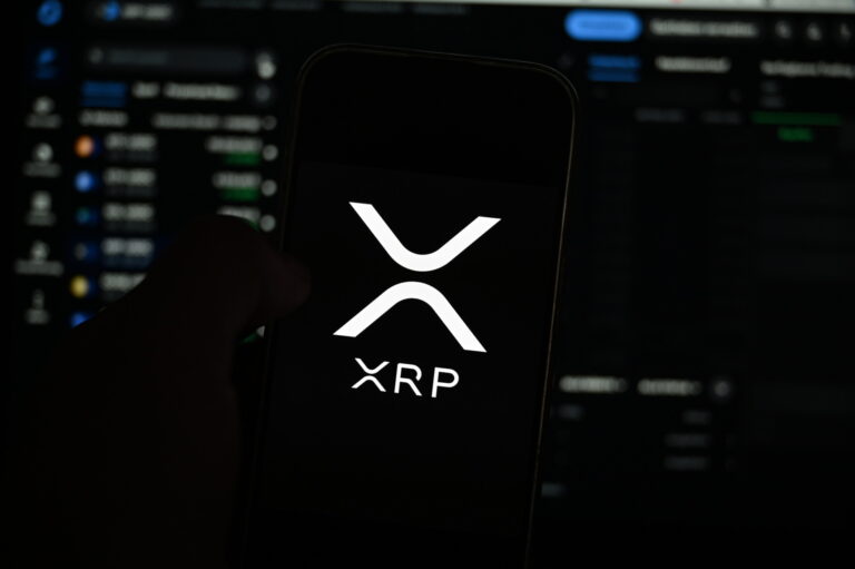 XRP Slides Despite Goldman Sachs’ $152M ETF Bet