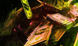 Banks Reject Reimbursement After Scammer Drains $75,000 From Woman’s Bank Accounts in Malicious App Scheme: Report - The Daily Hodl