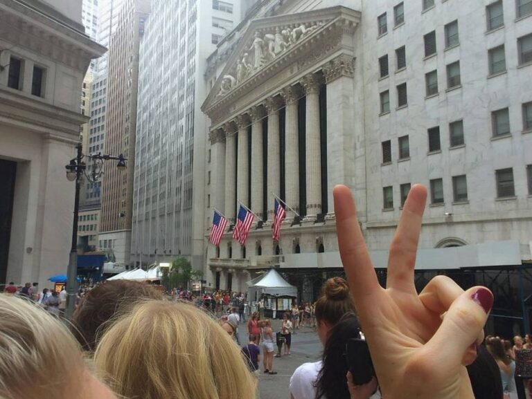 Big gains for US stocks as the market senses peace | investingLive