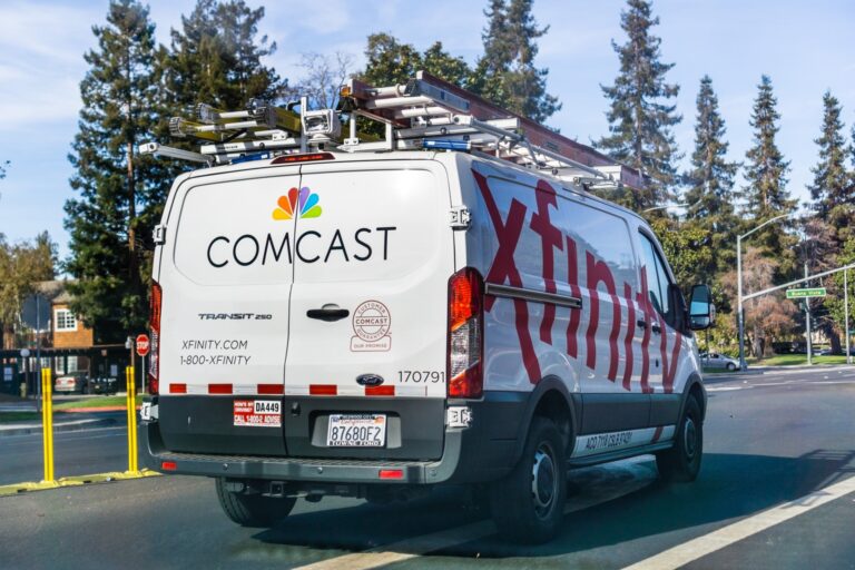 Comcast: Broadband Customer Base In Focus Ahead Of Q1 (NASDAQ:CMCSA)