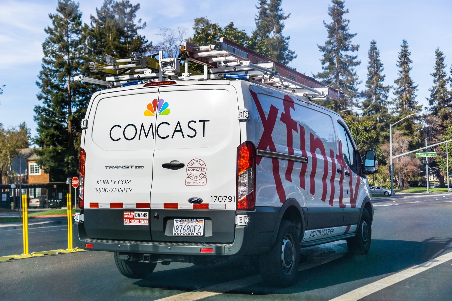 Comcast: Broadband Customer Base In Focus Ahead Of Q1 (NASDAQ:CMCSA)