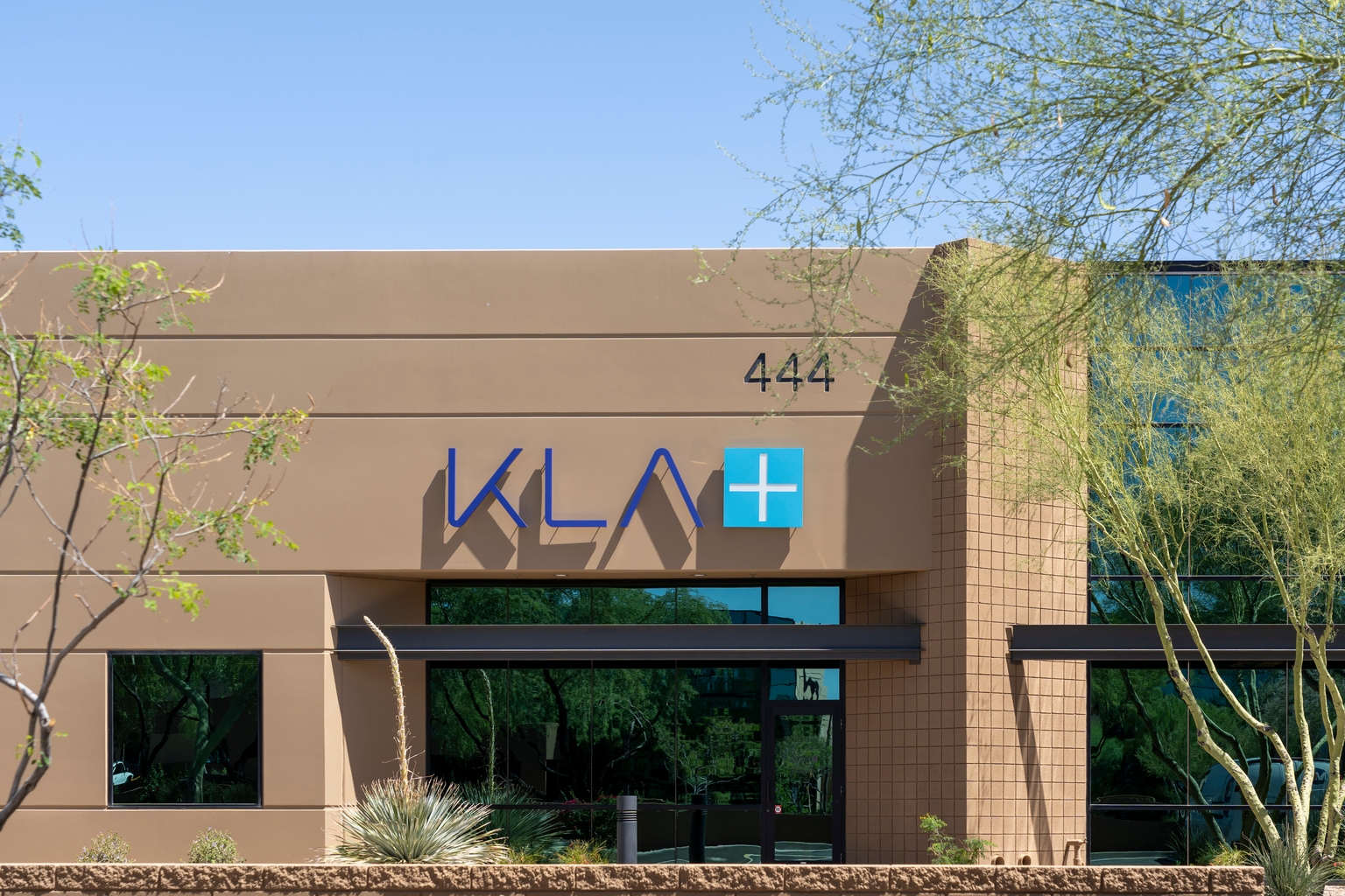 KLA Corporation: Success Already Priced In, Hold Rating Maintained (NASDAQ:KLAC)