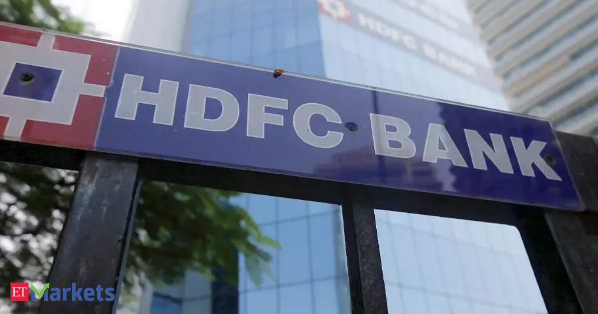 Mcap of 8 of top-10 most valued firms jumps Rs 4.13 lakh cr; HDFC, ICICI Bank top gainers
