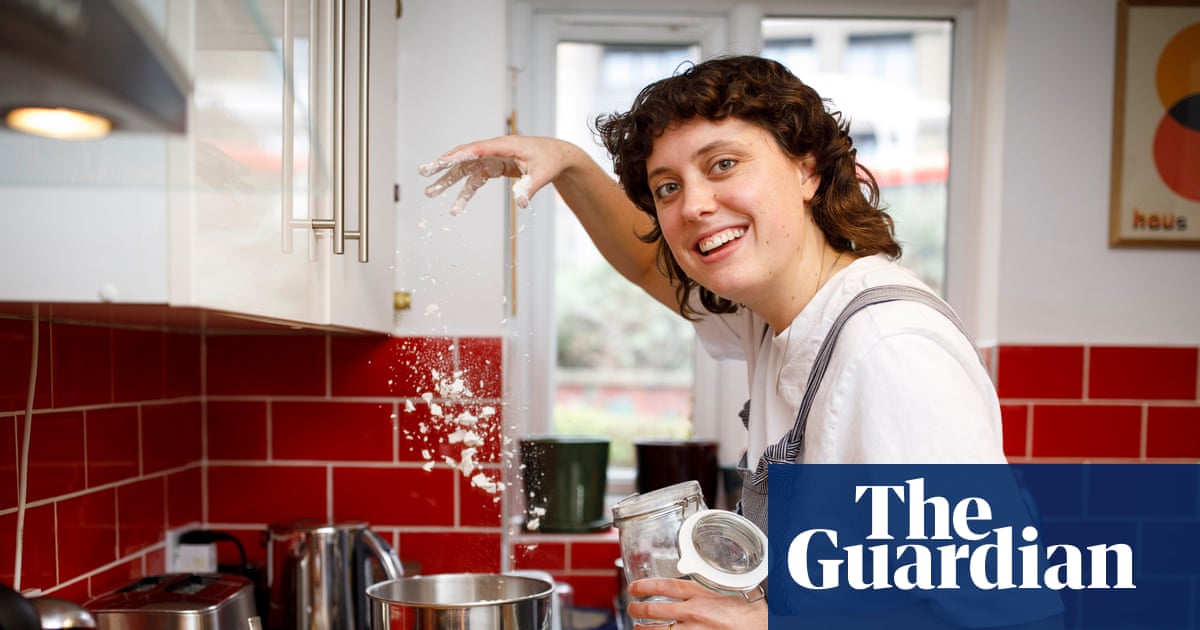 My month in the tradwife world: ‘I can’t pretend I’m not enjoying myself at all ...’