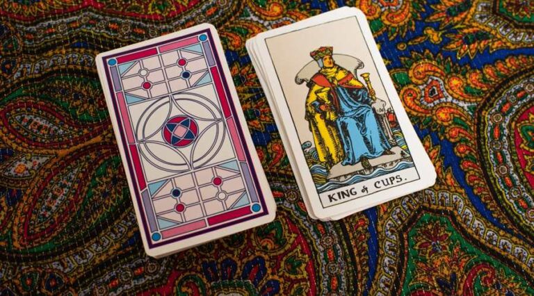 Tarot cards (shutterstock)