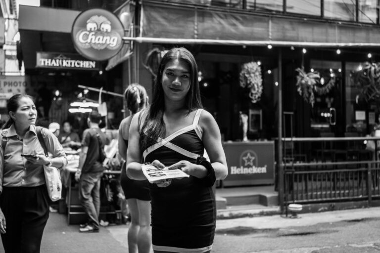 THD: Thailand Stocks Defy Bearish News In Early 2026, But Too Early To Buy Dip (THD)