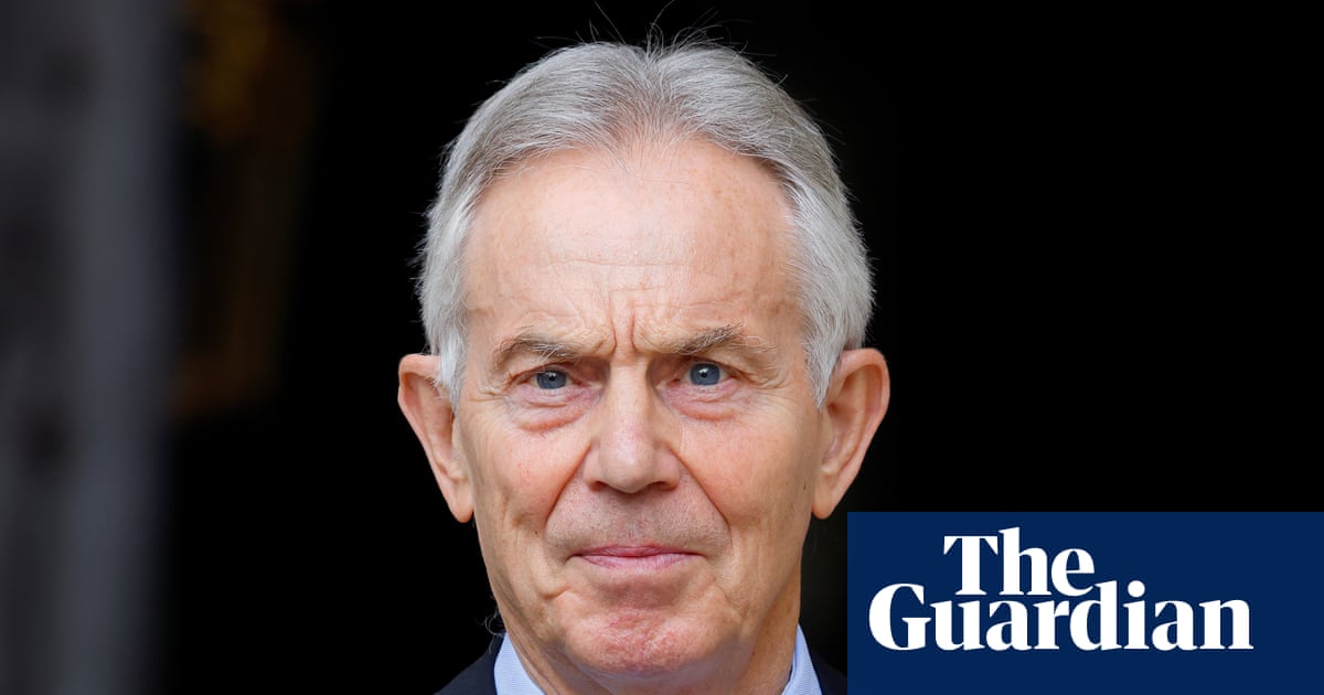 Tony Blair’s thinktank urges Labour to scrap ‘unaffordable’ pension triple lock
