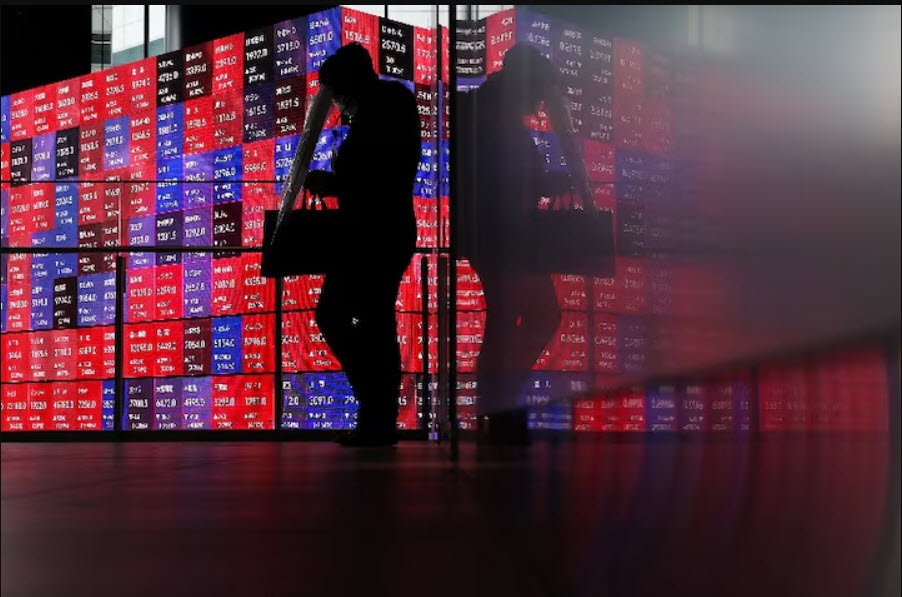 Global Stocks Retreat And Bonds Wilt As Oil Climbs