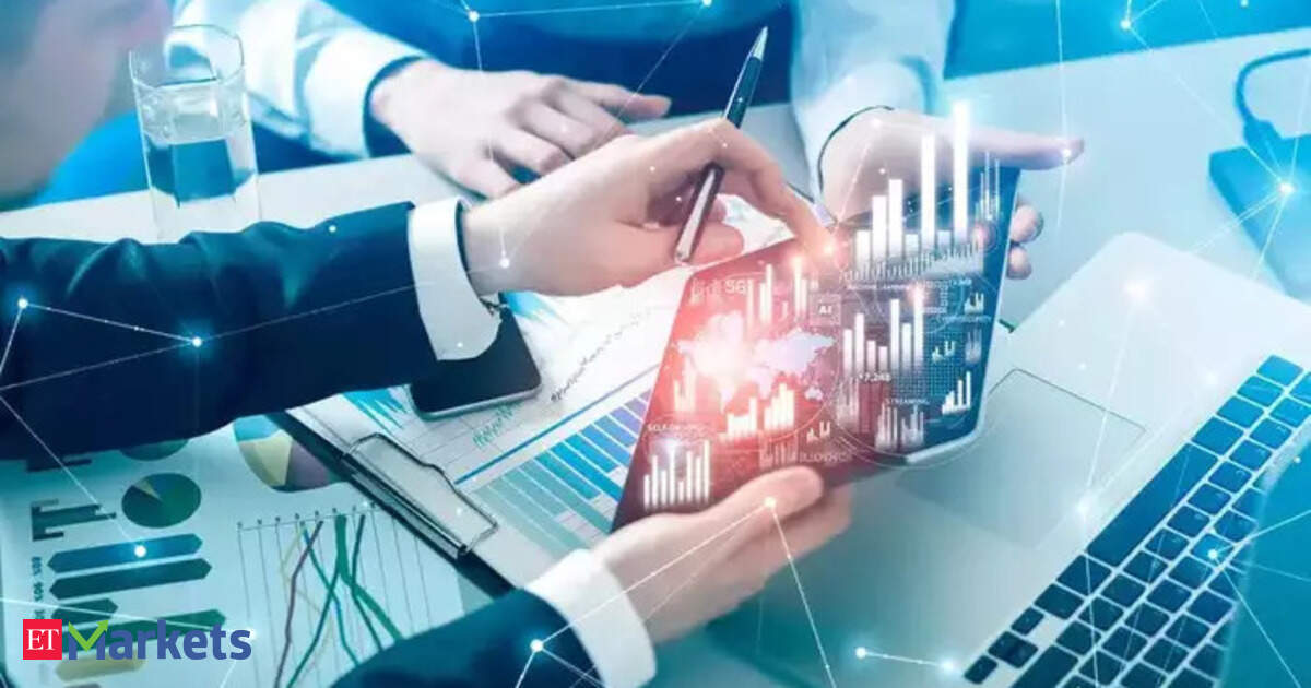 AI Shock: IT valuations fall near levels seen during subprime crisis