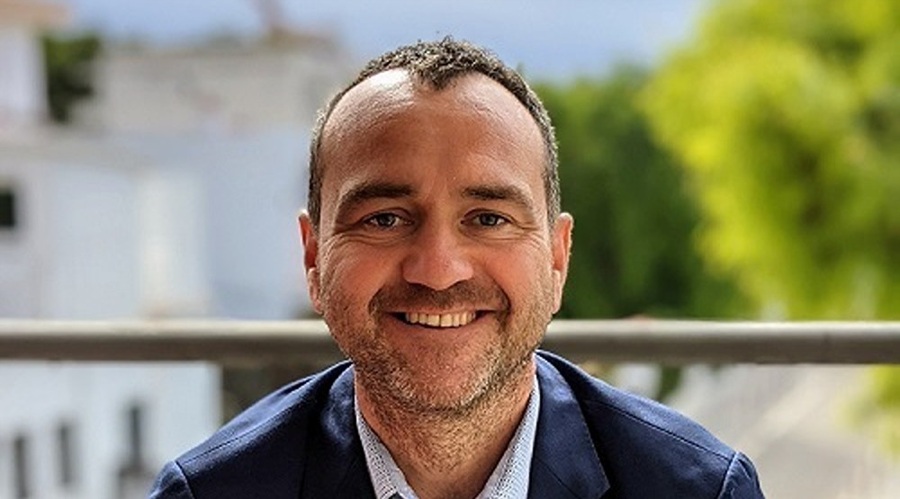 Andrew Lane, the new CEO of MarketReader and the CEO of Acuity Trading