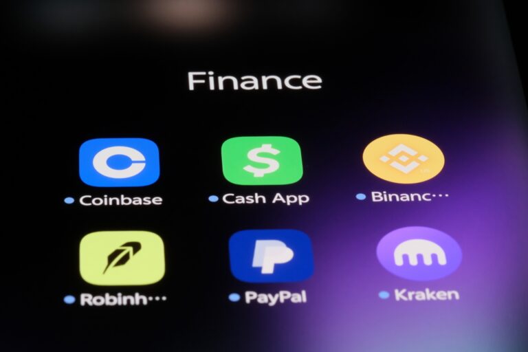 Robinhood Stock: Focus On Deposit Growth And Net Interest Expansion (NASDAQ:HOOD)